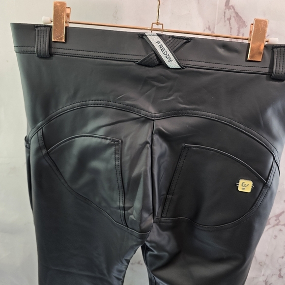 Freddy Pant Womens 8 Medium Black WR UP Booty Lifting Legging Skinny Leather - Picture 6 of 13